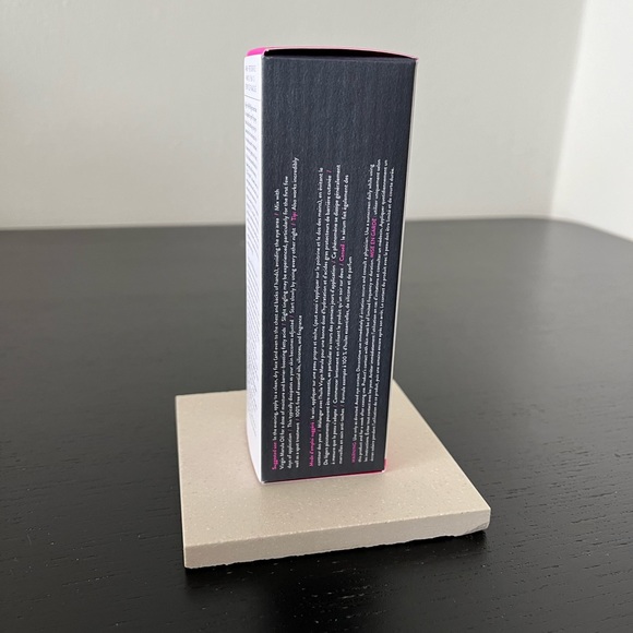 BINB Drunk Elephant
TLC Framboos™ Glycolic Exfoliating Serum 30ml - Picture 5 of 13